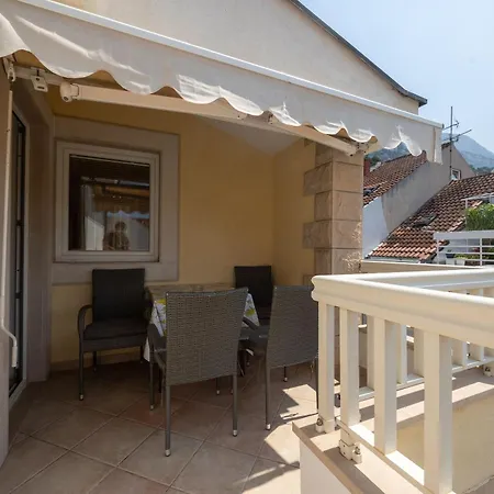 Ivo شقة ماكارسكا